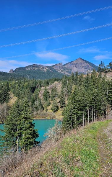 Gilette Lake & Table Mountain